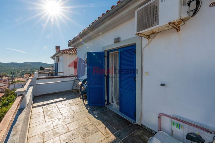 Image No.16-4 Bed Property for sale