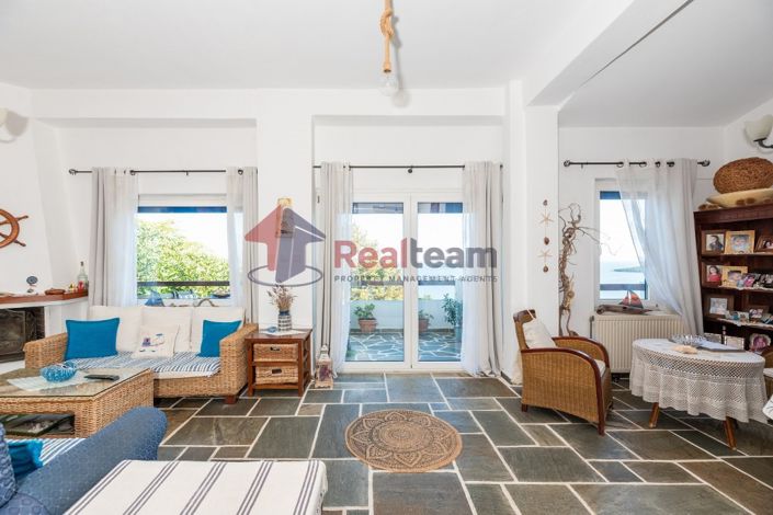 Image No.8-4 Bed Property for sale