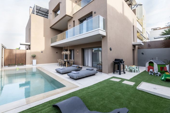 Image No.1-3 Bed Villa for sale