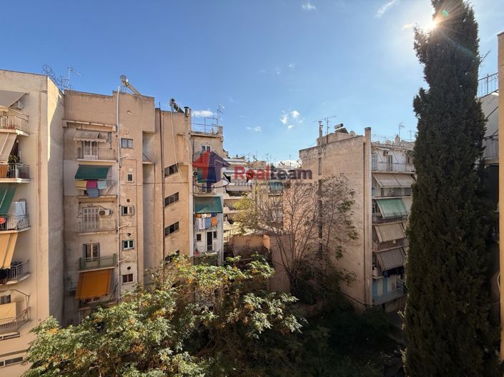 Image No.7-Appartement de 2 chambres à vendre à Grèce