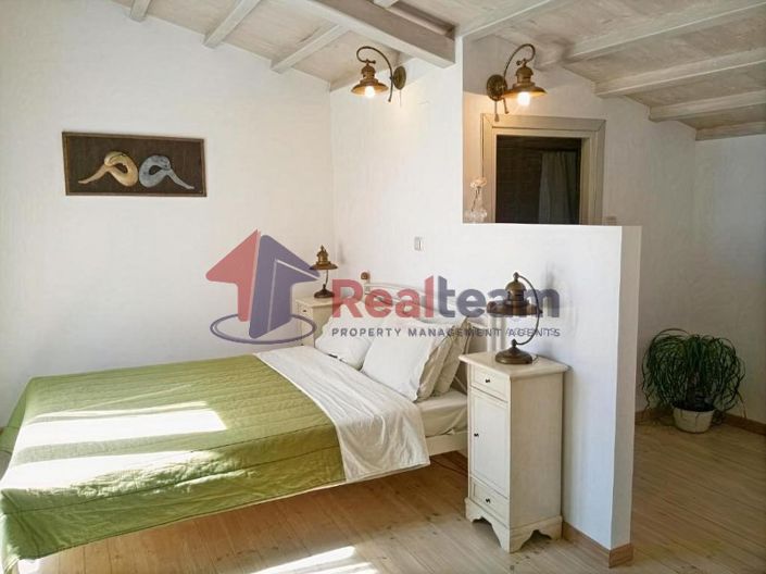 Image No.11-1 Bed Property for sale