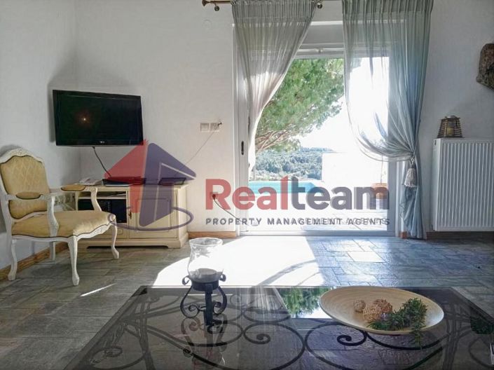 Image No.17-2 Bed Property for sale