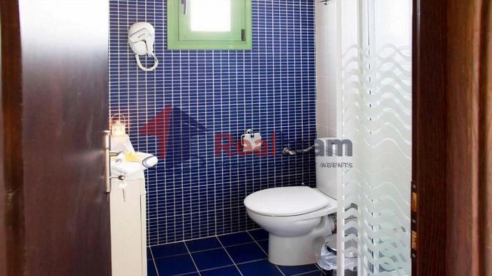 Image No.8-2 Bed Property for sale