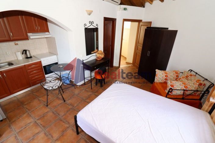 Image No.7-5 Bed Property for sale