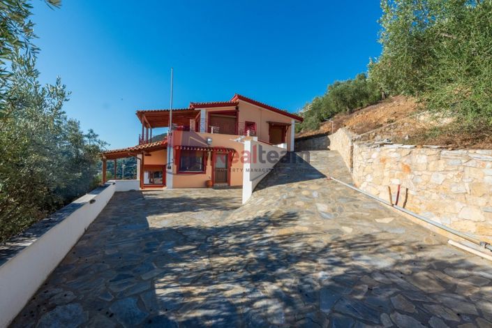 Image No.26-4 Bed Property for sale