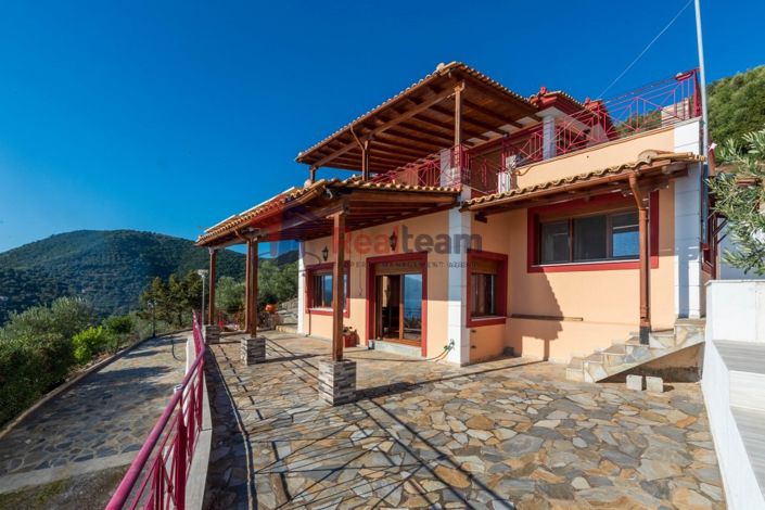 Image No.3-4 Bed Property for sale