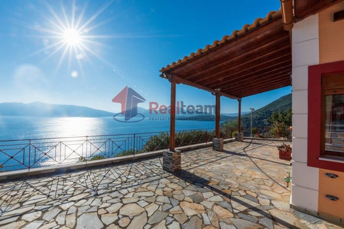 Image No.4-4 Bed Property for sale