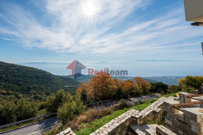 Image No.1-3 Bed Property for sale