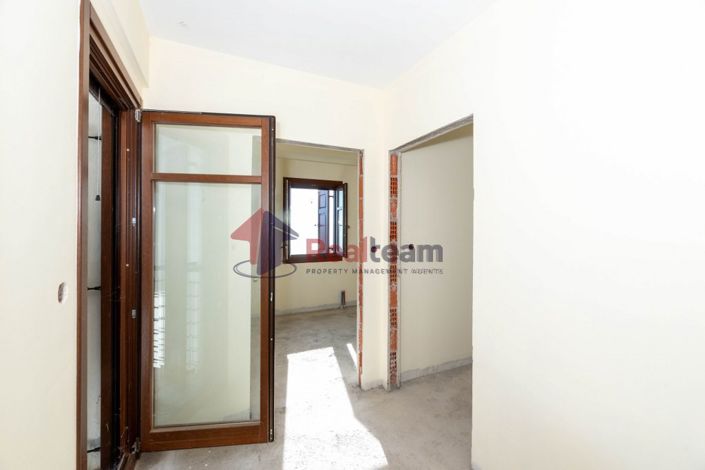 Image No.18-3 Bed Property for sale