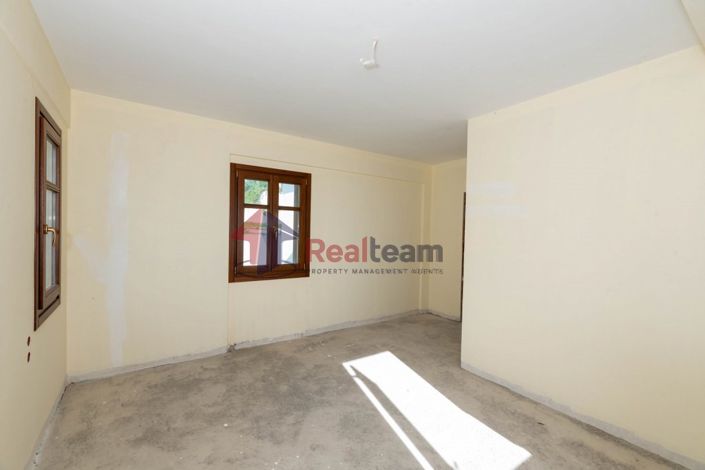 Image No.20-3 Bed Property for sale