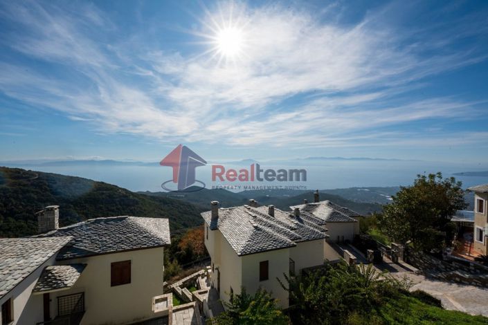 Image No.27-3 Bed Property for sale