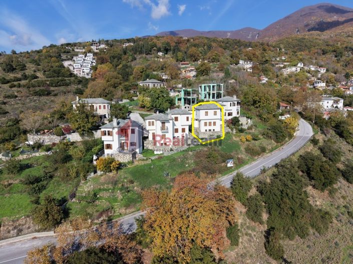 Image No.3-3 Bed Property for sale