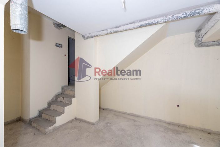 Image No.14-2 Bed Property for sale