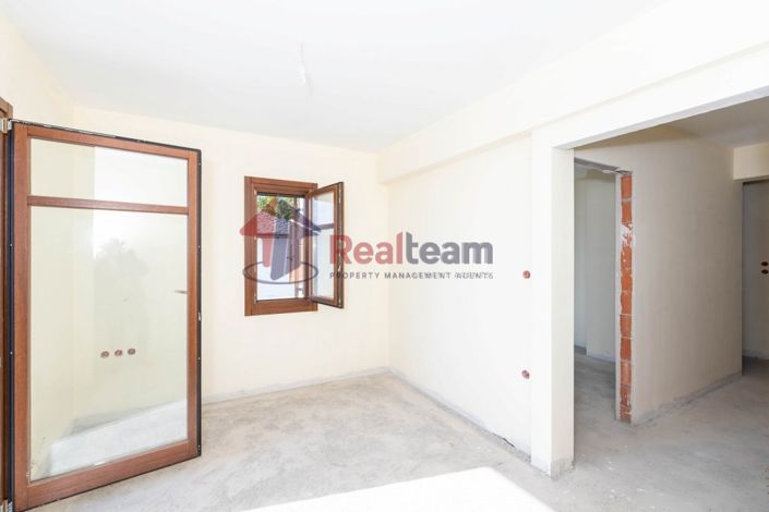 Image No.20-2 Bed Property for sale