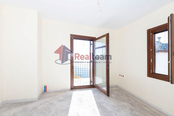 Image No.21-2 Bed Property for sale