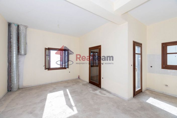 Image No.5-2 Bed Property for sale