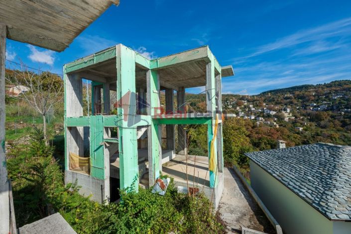 Image No.11-2 Bed Property for sale