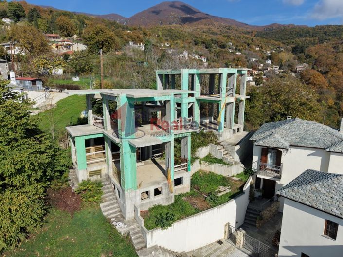 Image No.9-2 Bed Property for sale