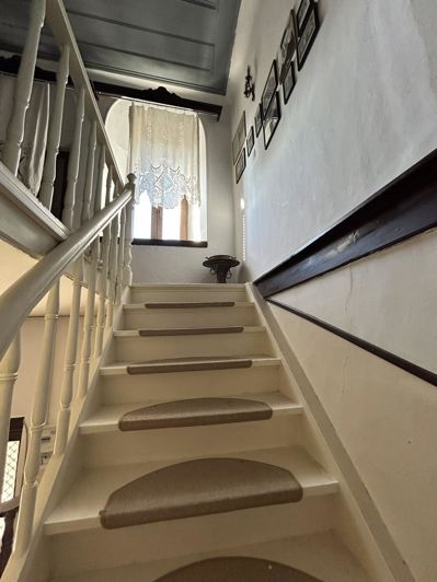 Image No.21-3 Bed Property for sale