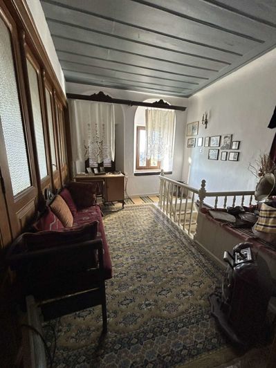 Image No.25-3 Bed Property for sale