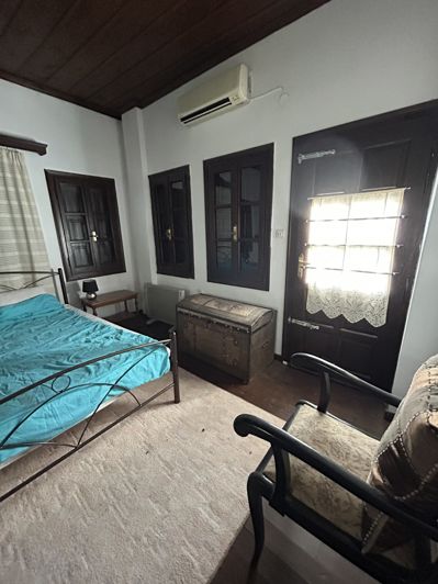 Image No.27-3 Bed Property for sale