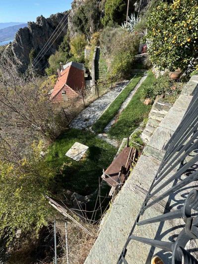 Image No.8-3 Bed Property for sale