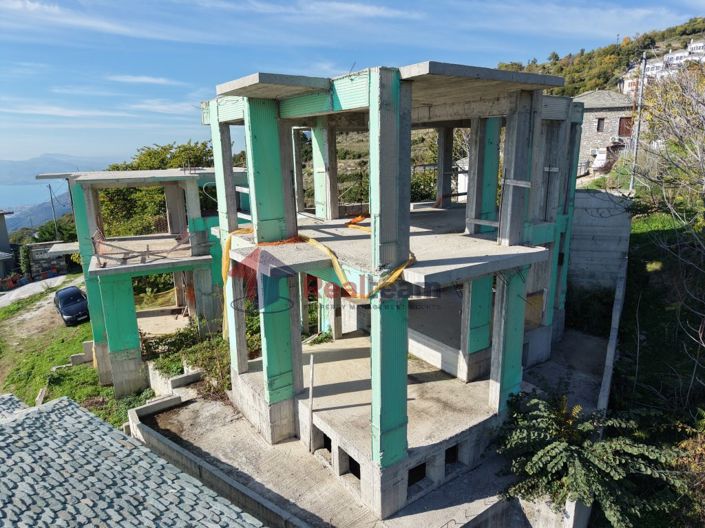 Image No.11-2 Bed Property for sale