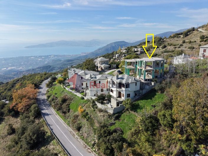 Image No.13-2 Bed Property for sale