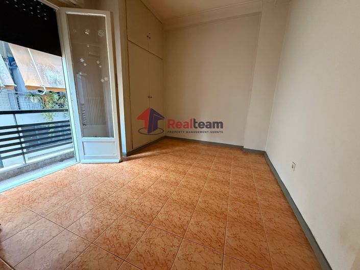 Image No.1-1 Bed Studio for sale