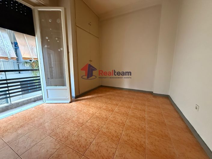 Image No.3-1 Bed Studio for sale