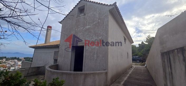 Image No.6-Propriété de 4 chambres à vendre à Alonnisos