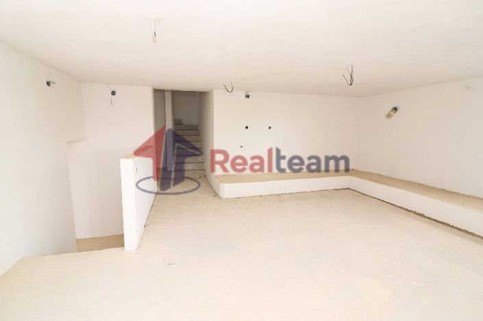 Image No.9-Propriété de 4 chambres à vendre à Alonnisos