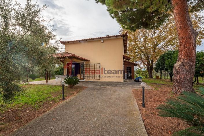 Image No.25-3 Bed Property for sale