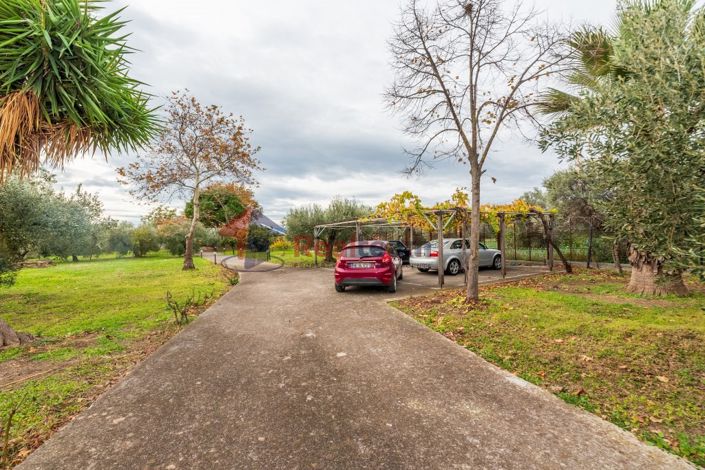 Image No.28-3 Bed Property for sale