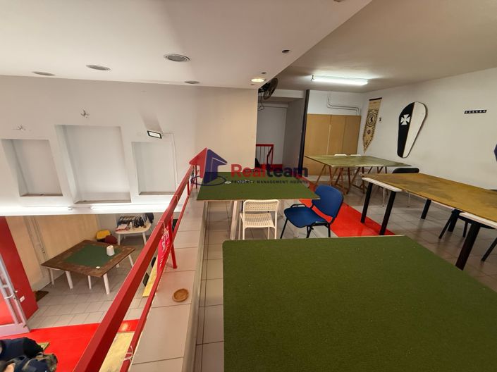 Image No.10-3 Bed Property for sale