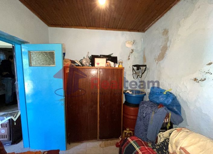 Image No.18-2 Bed Property for sale