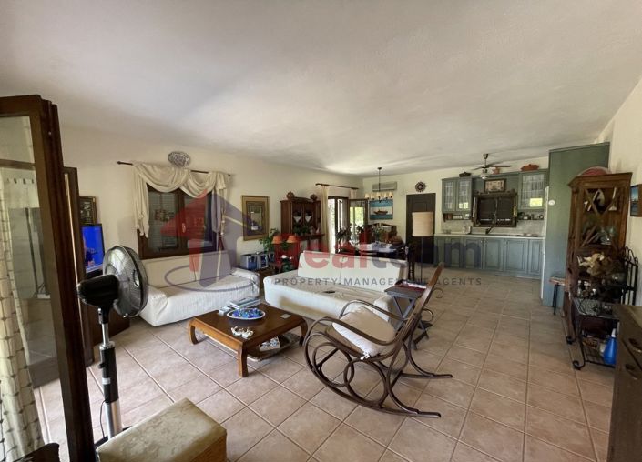 Image No.16-2 Bed Property for sale