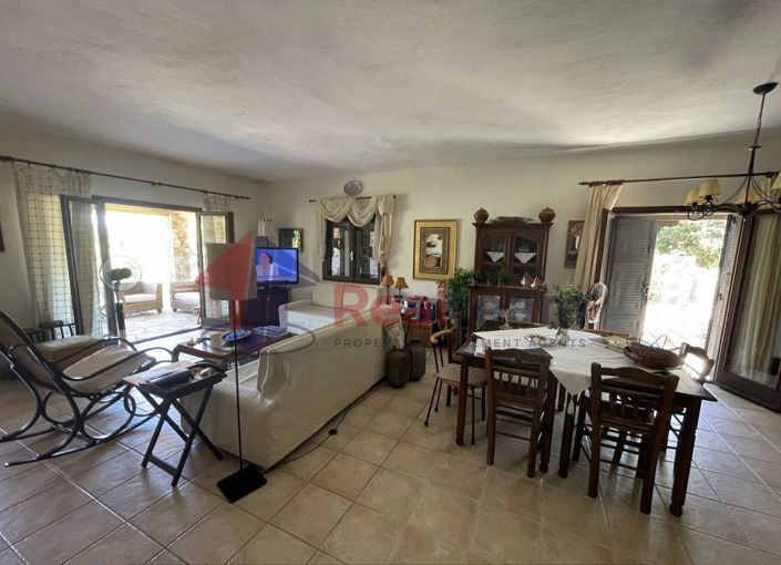 Image No.18-2 Bed Property for sale