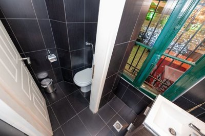 imga1c9132e-4387-474b-87ed-34b6fd77ecb9