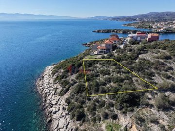 ab81d405acd34575b8260fda64a4b217