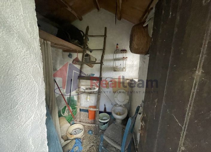 Image No.26-2 Bed Property for sale