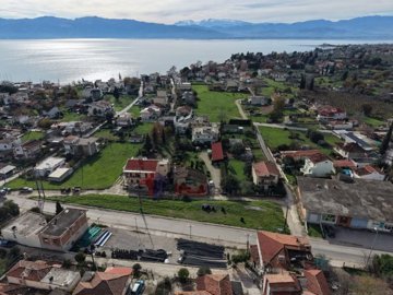 2ede899563fa4cdd9cc404789690deb9