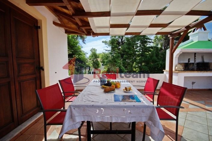 Image No.19-4 Bed Property for sale