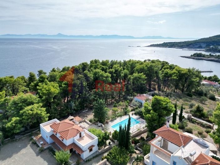 Image No.22-4 Bed Property for sale