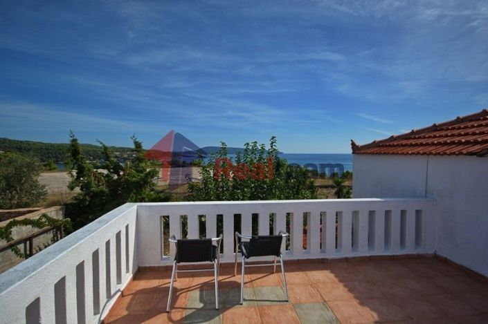 Image No.4-4 Bed Property for sale