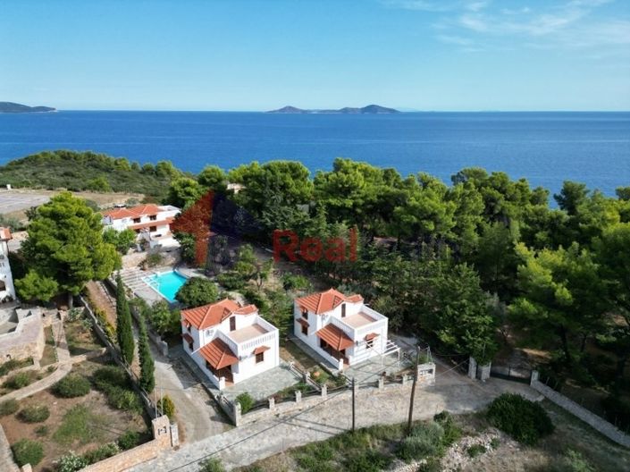 Image No.8-4 Bed Property for sale