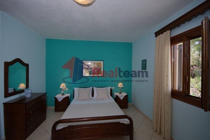 Image No.5-4 Bed Property for sale