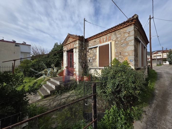 Image No.10-1 Bed Property for sale