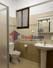 41b25fdc5195415eb783f7b1e30d6a40