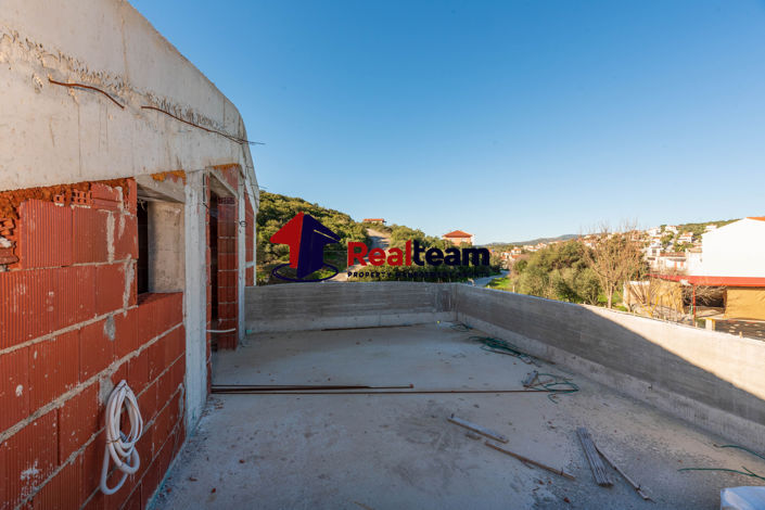 Image No.18-3 Bed Property for sale